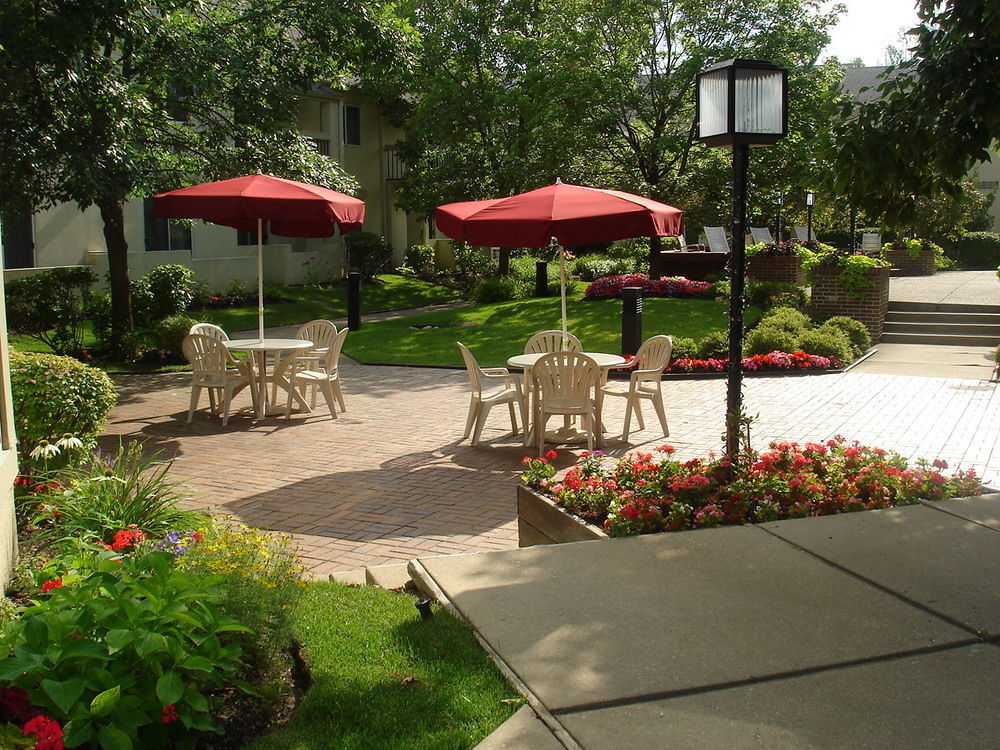 Chicago Club Inn & Suite Oakbrook Terrace Eksteriør bilde